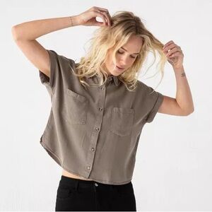 Thread & Supply soft button down shirt